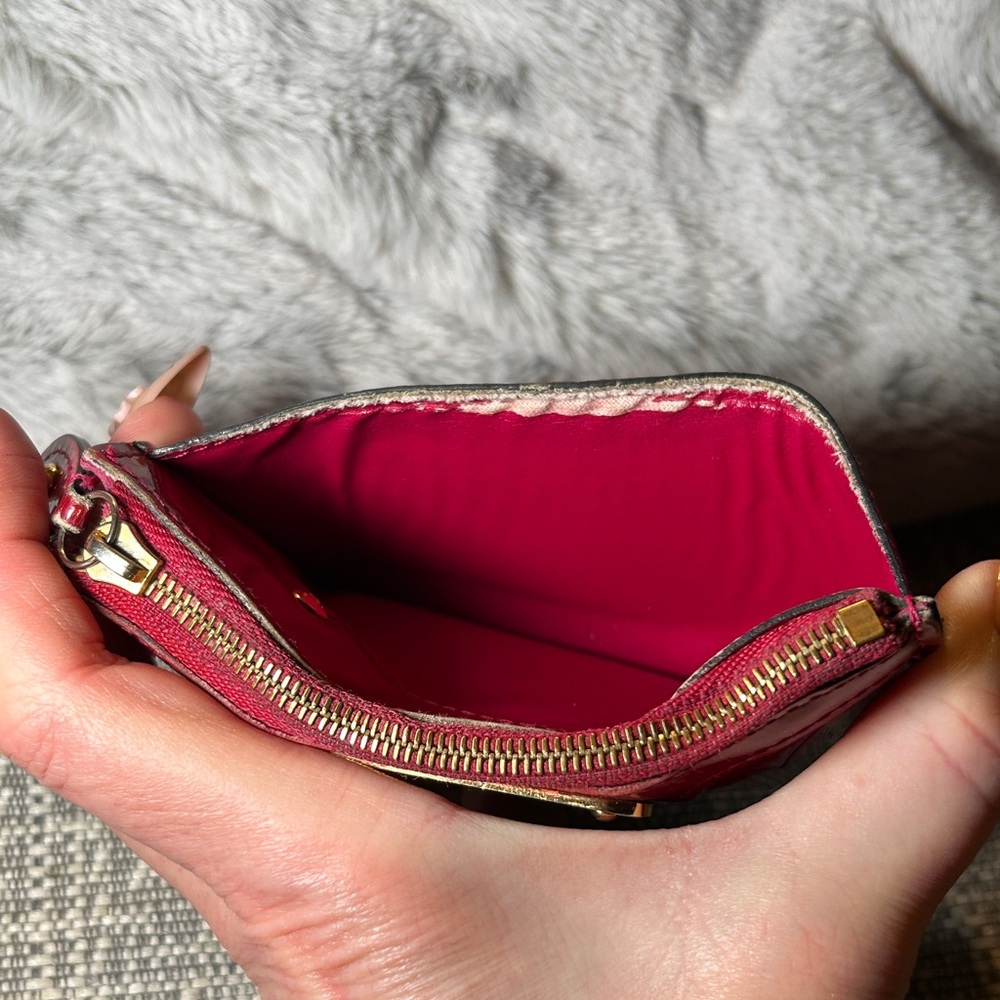 362. Louis Vuitton Monogram Vernis Pochette Cles, Key Holder - Picture 8 of 13